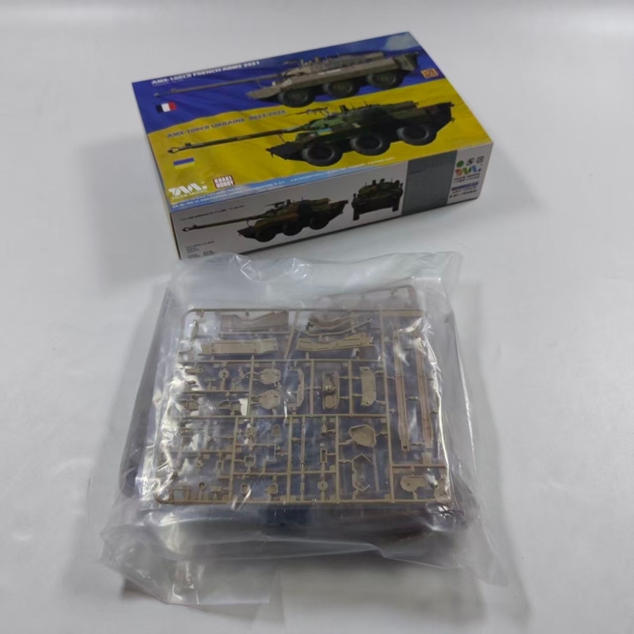 1/35 AMX-10RC French Army 2021 - đánh giá và giá Model Kit Ukraine