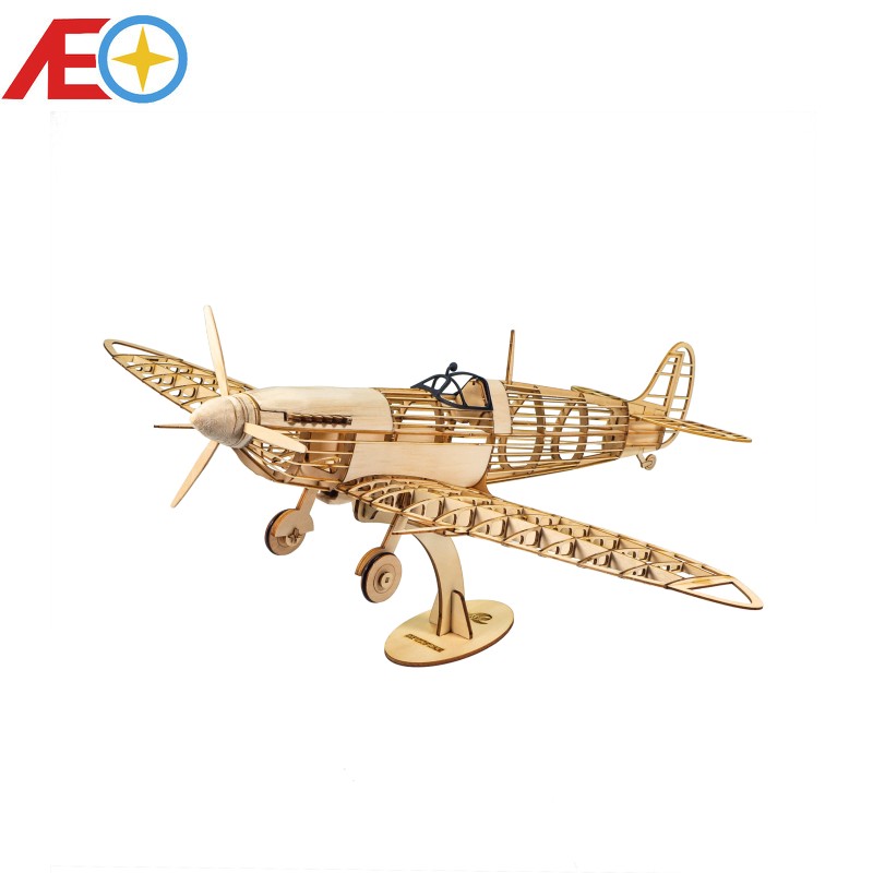AEORC VX18 1:25 Spitfire Fight - đánh giá và giá Model Kit Spitfire
