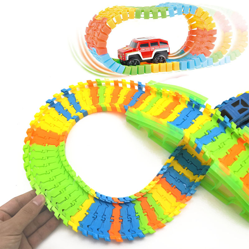 DIY Assemble Universal Racing  - đánh giá và giá Hot Wheels Car Track Sets
