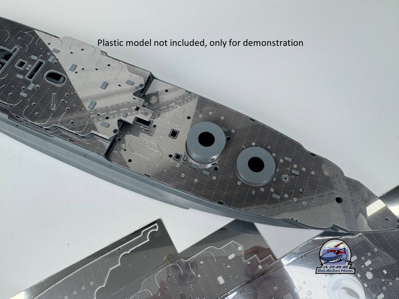 1/350 Scale Metal Deck for CY1 - đánh giá và giá Model Kit Uss Arizona