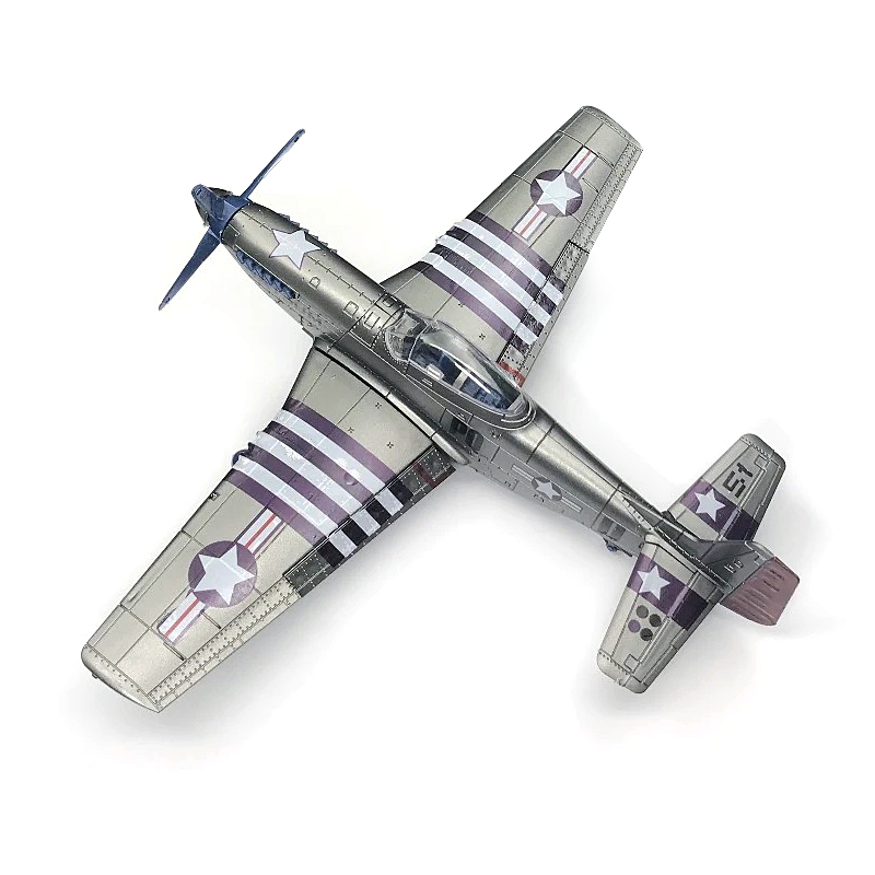 4D 1/48 WW II Fighter BF-109 S - đánh giá và giá Model Kit Spitfire